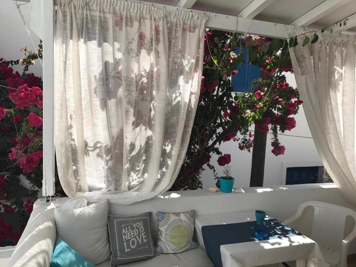 Morpheus Rooms Kini Exterior photo
